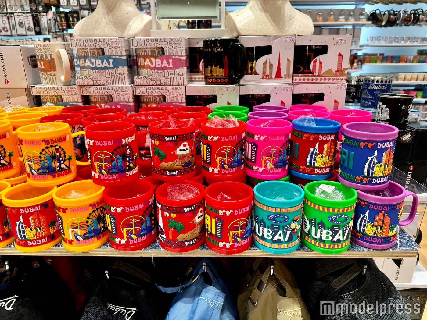 ドバイ・モール(C)モデルプレス