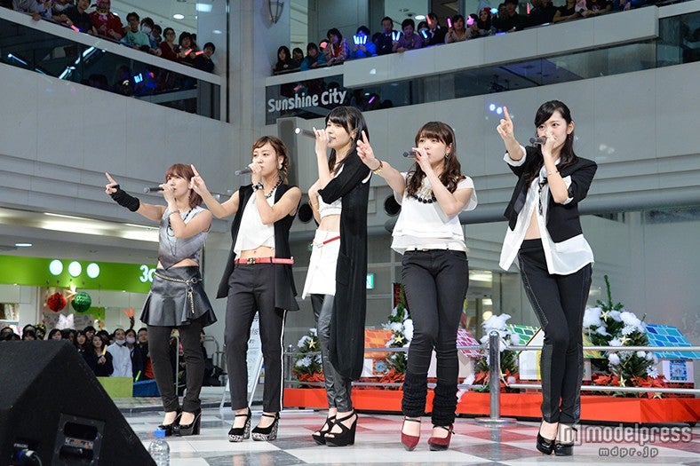 2000人のファンを熱狂に包んだ、℃-uteのメンバー