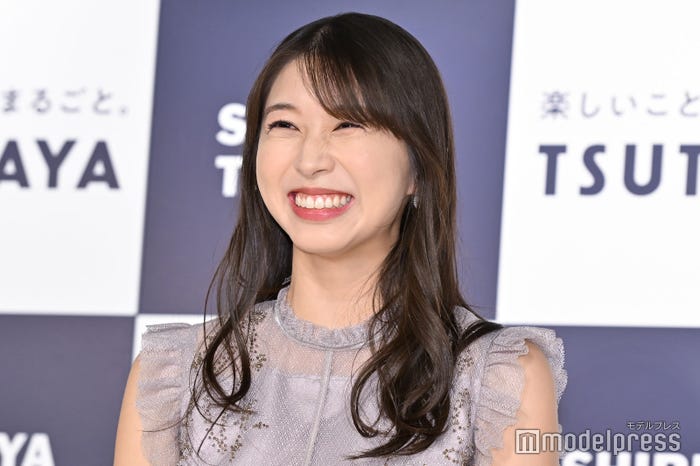 牧野真莉愛(C)モデルプレス