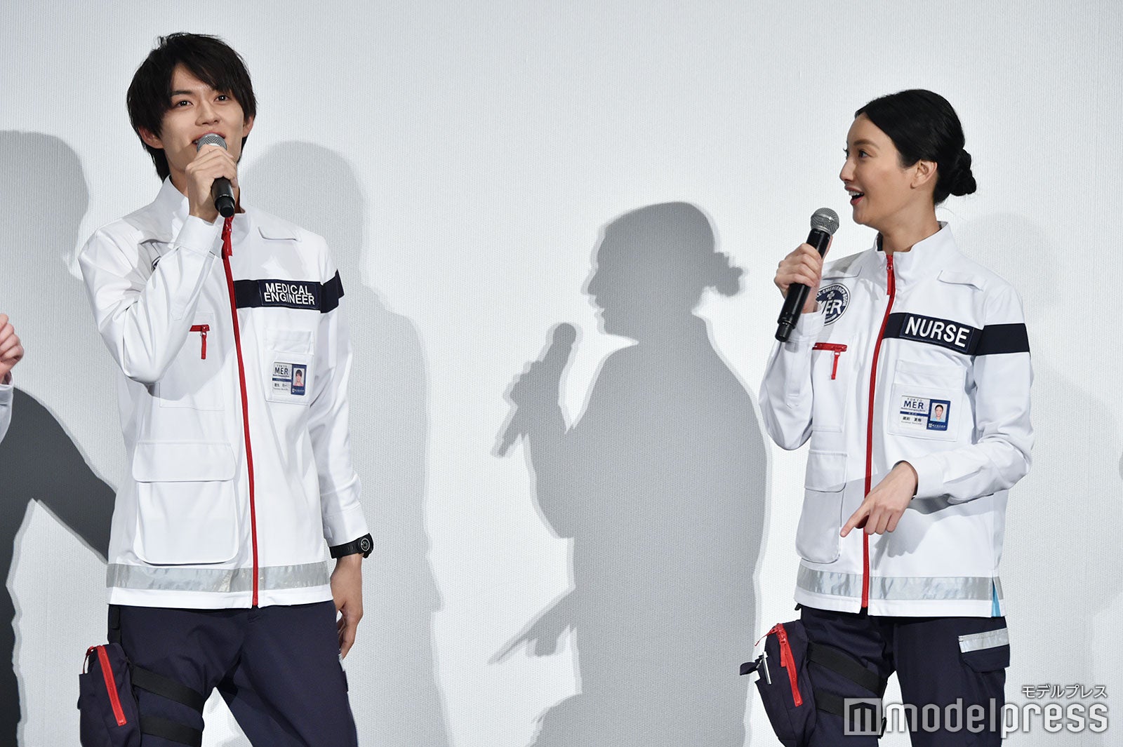 菜々緒にだけ媚びを売っていた佐野勇斗（C）モデルプレス