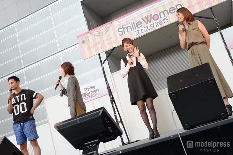 （左から）ユージ、小森純、鈴木奈々、みかん