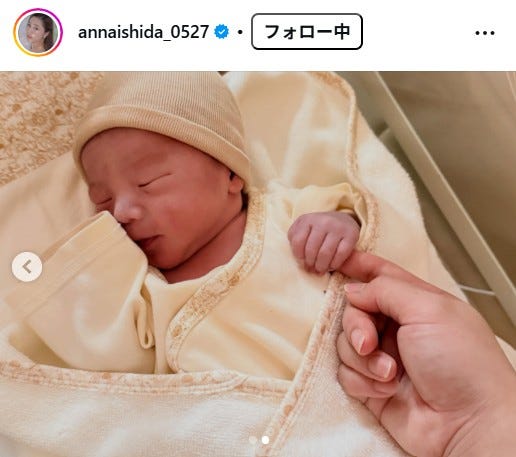 石田安奈Instagramより