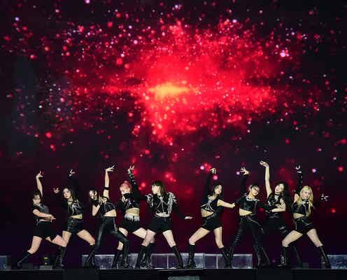 Kep1er、ムービングステージで観客に接近 シャオティンのソロダンスでスタート<2022 MAMA AWARDS DAY1>