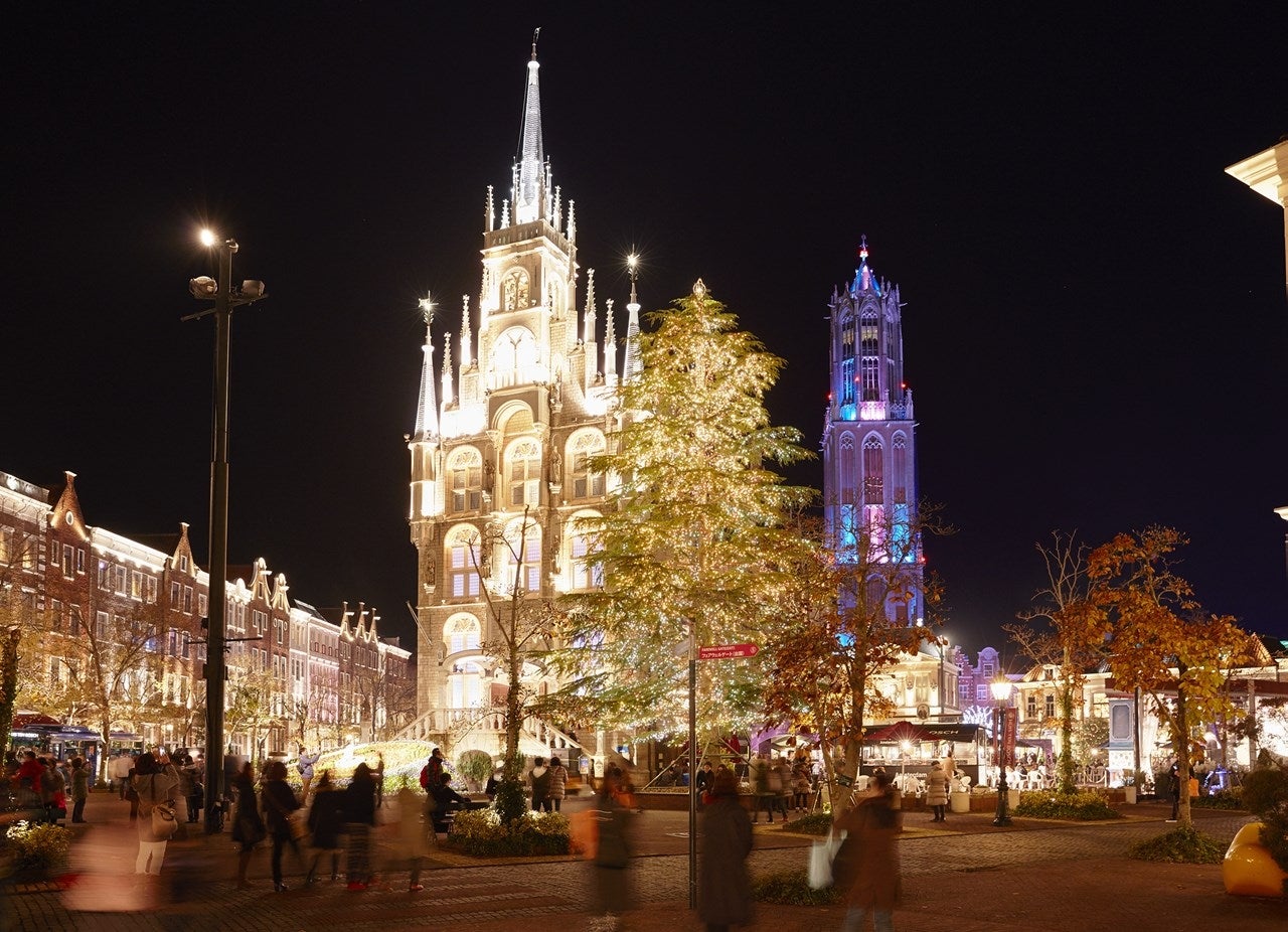 アムステルダム広場 光のツリー』／画像提供：ハウステンボス