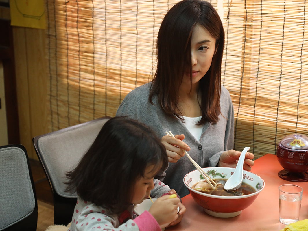 ドラマ24「フルーツ宅配便」 （C）鈴木良雄・小学館／「フルーツ宅配便」製作委員会