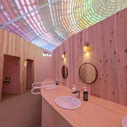 数は十分だったはずのトイレは9月になり深刻な問題に