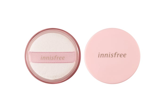 チェリーブロッサム ノーセバム ミネラルパウダー/画像提供:イニスフリー