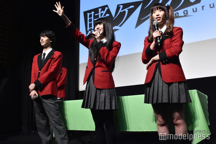 高杉真宙、浜辺美波、森川葵 (C)モデルプレス