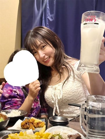 熊田曜子、愛娘とジョッキ片手に2ショット「とてもお綺麗で、セクシーです」