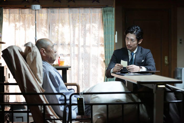 伊武雅刀、ディーン・フジオカ/「モンテ・クリスト伯 ー華麗なる復讐ー」第8話より(C)フジテレビ