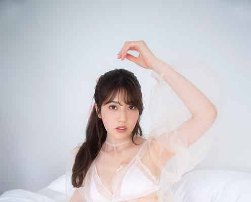 SNSでバズり中のインフルエンサー阿部なつき、水着・Tバックランジェリー解禁 初写真集で加工なしのリアルボディ披露