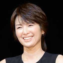 映画「草原の椅子」完成披露試写会に登場した吉瀬美智子