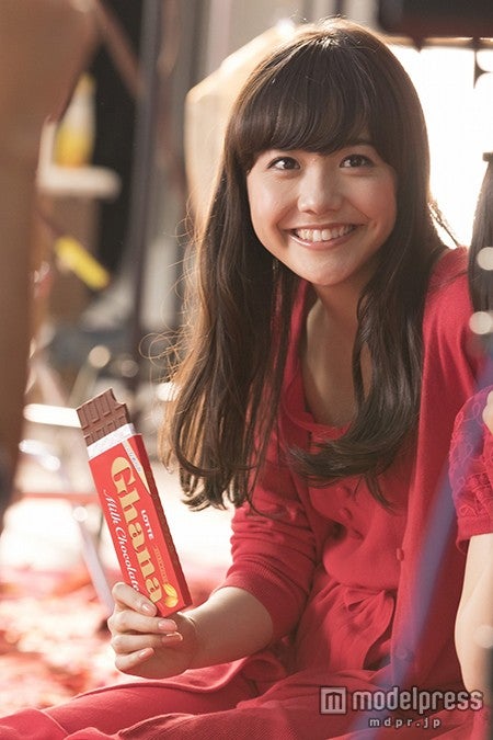 松井愛莉／CMメイキング風景