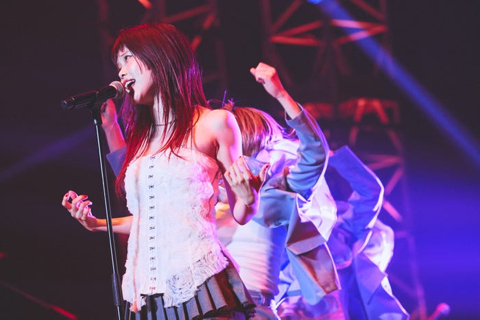 アイナ・ジ・エンド(C)ハタサトシ/高田梓/関口佳代