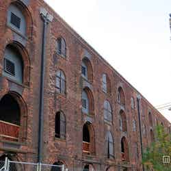 ダンボにある「ゴシップガール」ダンのアパート