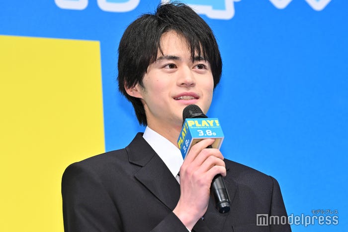 鈴鹿央士(C)モデルプレス