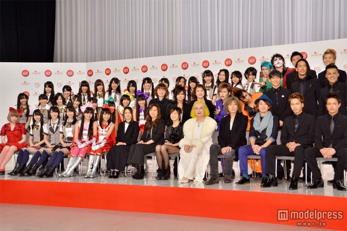 「第63回 紅白歌合戦」出場歌手発表会見の模様