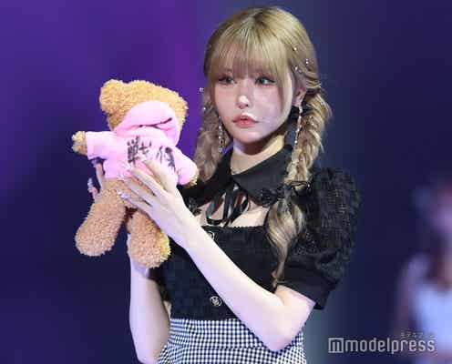 戦慄かなの、圧巻美脚でウォーキング ドーリーな魅力際立つ【沖縄コレクション2024】