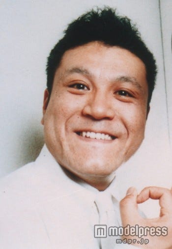 結婚を発表したアンタッチャブル・山崎弘也