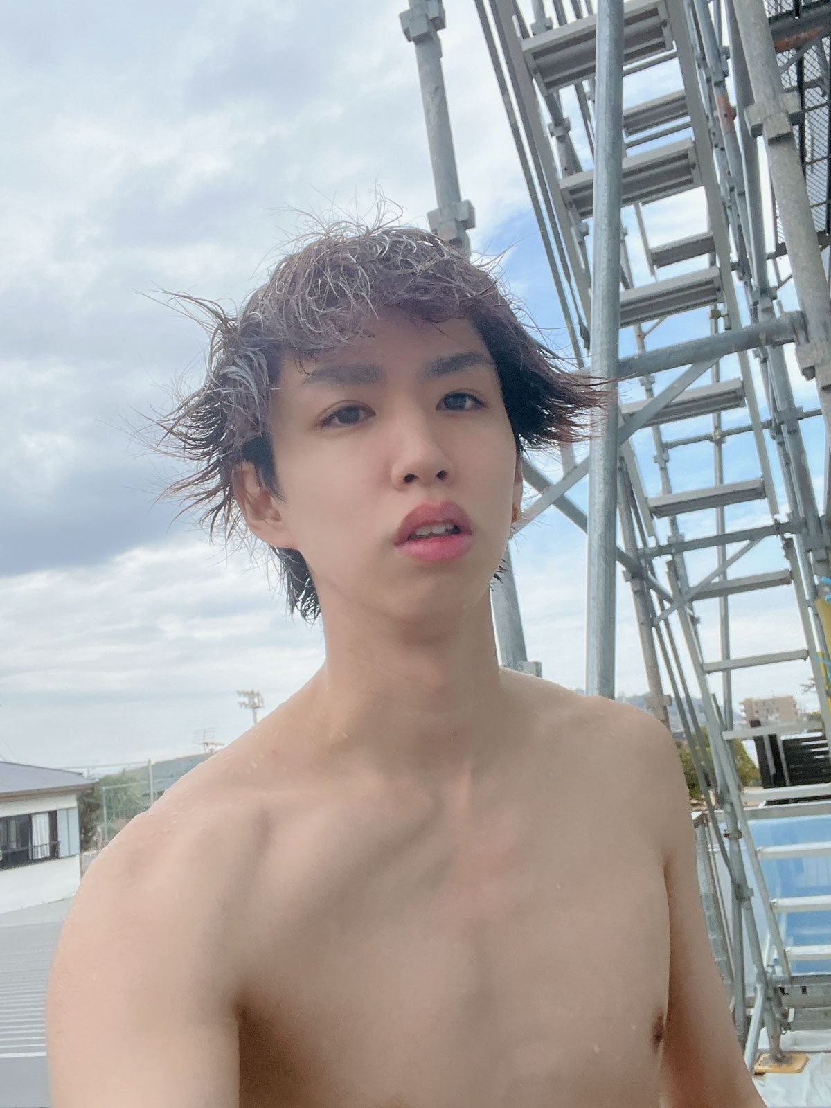 はじめしゃちょー、自宅でハプニング「焦ってそのまま全裸で逃げた」