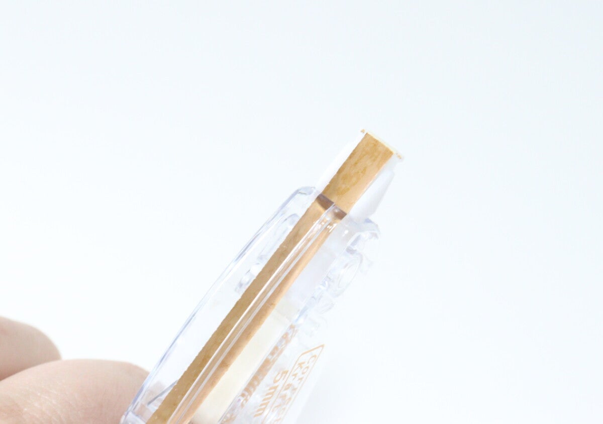 ついに専用品出してくれた！「色が目立って気になってた…」馴染みの良い100均便利テープ