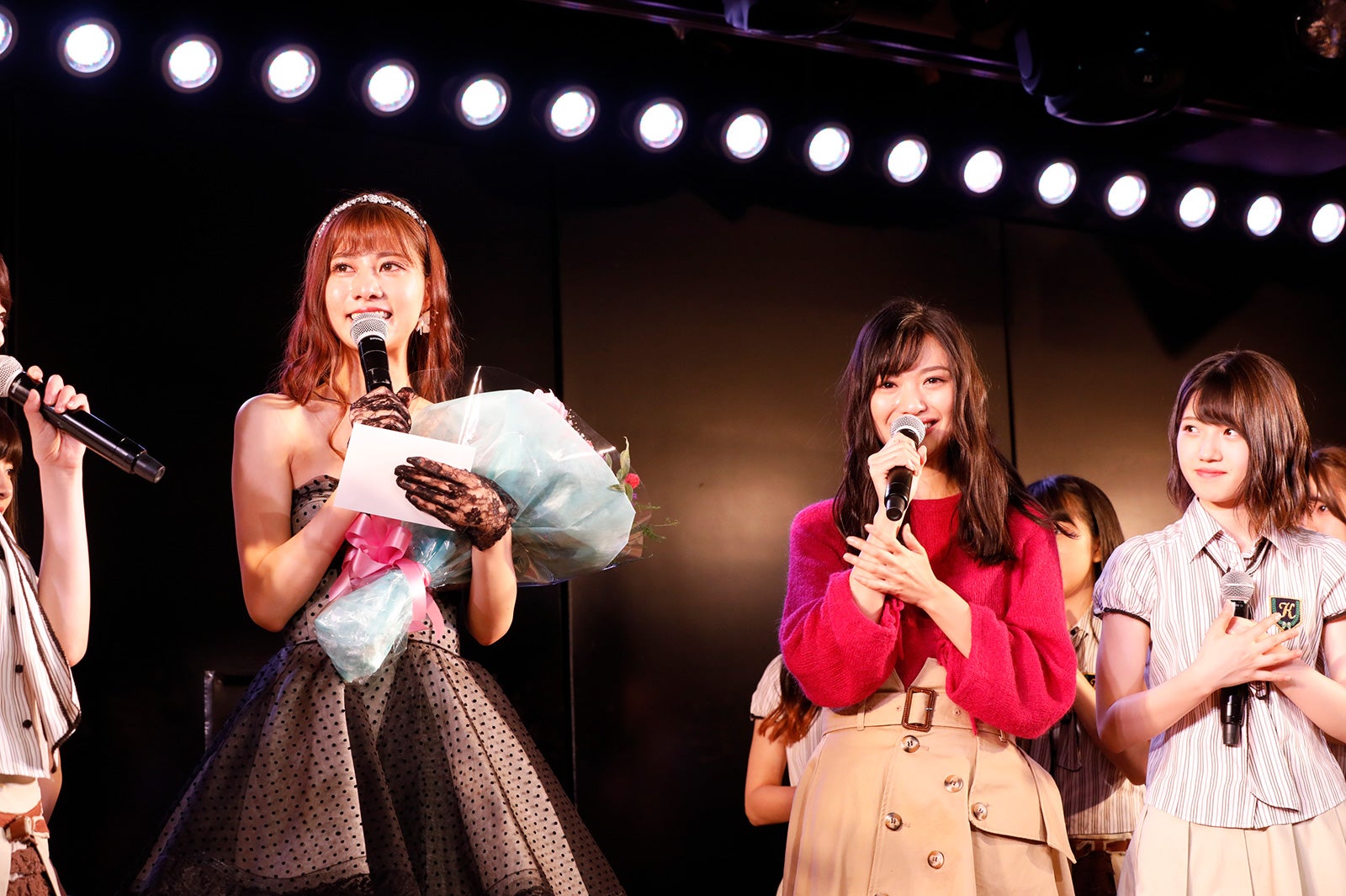 阿部マリアの壮行会に北原里英が駆けつける（C）AKS