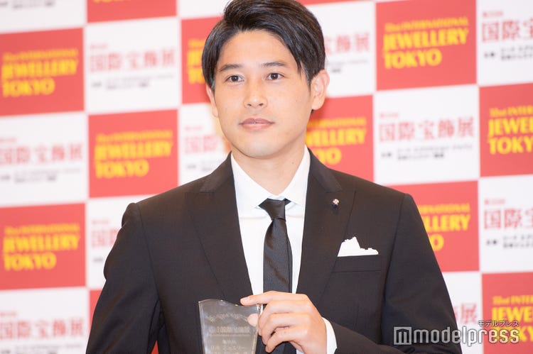 内田篤人 妻に 帰って見せたい 受賞で家族の反応明かす 第32回 日本ジュエリーベストドレッサー賞 モデルプレス 内田篤人 妻に 帰って見せたい 受賞で家族の反応明かす 第32回 日本ジュエリーベストドレッサー賞 モデルプレス