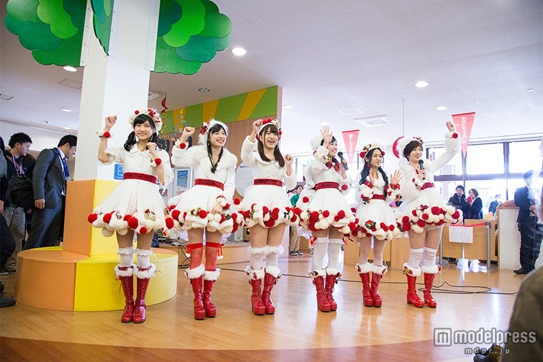 「『誰かのために』プロジェクト」／2014年（C）AKS