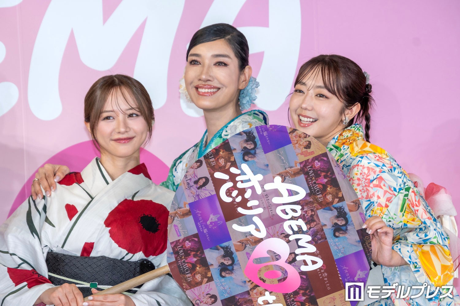 森香澄、アンミカ、峯岸みなみ（C）モデルプレス