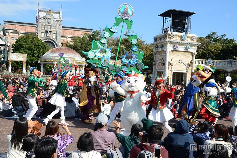 「ホリデーグリーティング・フロム・セブンポート」マリー、グーフィー