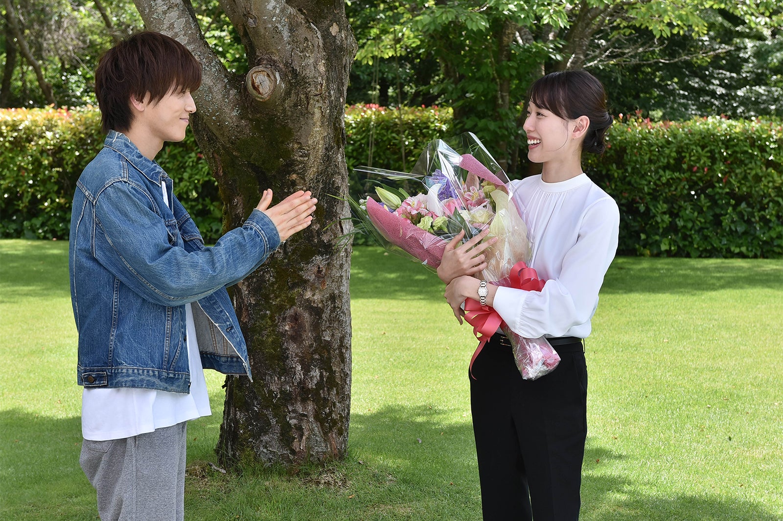 岩田剛典、戸田恵梨香（C）日本テレビ