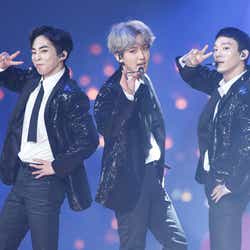 モデルプレス - EXO-CBX「MAMA」大トリでの日本語歌唱が話題 “貫禄”のステージに賞賛集まる