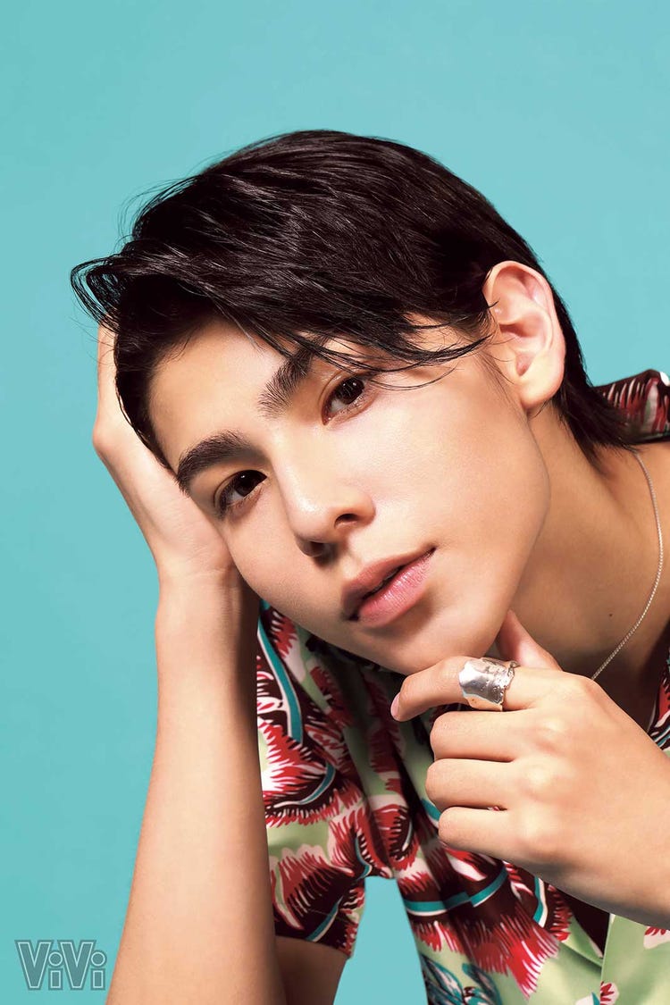 Snow Manラウール 真っ直ぐな 恋愛観 明かす ソロで Vivi 初登場 モデルプレス Snow Manラウール 真っ直ぐな 恋愛観 明かす ソロで Vivi 初登場 モデルプレス