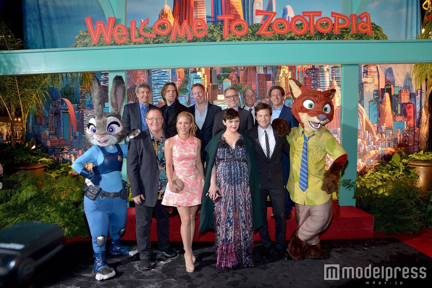 ディズニー「ズートピア」USプレミア開催、歌姫登場で興奮MAX