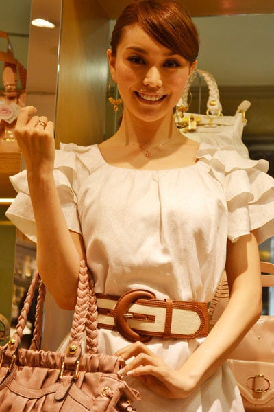 蛯原友里、「みんなの心をひとつに」被災者へメッセージ　モデルプレス独占インタビュー