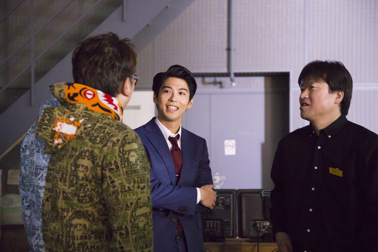福田雄一、賀来賢人、佐藤二朗／メイキングより（提供写真）