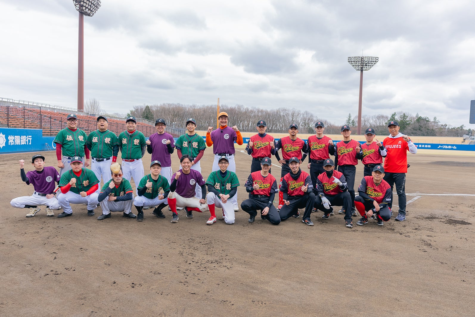 「中目黒リュージーズvsグレープカンパニー草野球対決」の様子（C）CL