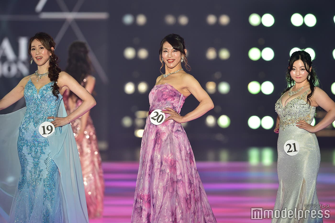suさん、小林桜琉姫さん、凛さん(C)モデルプレス