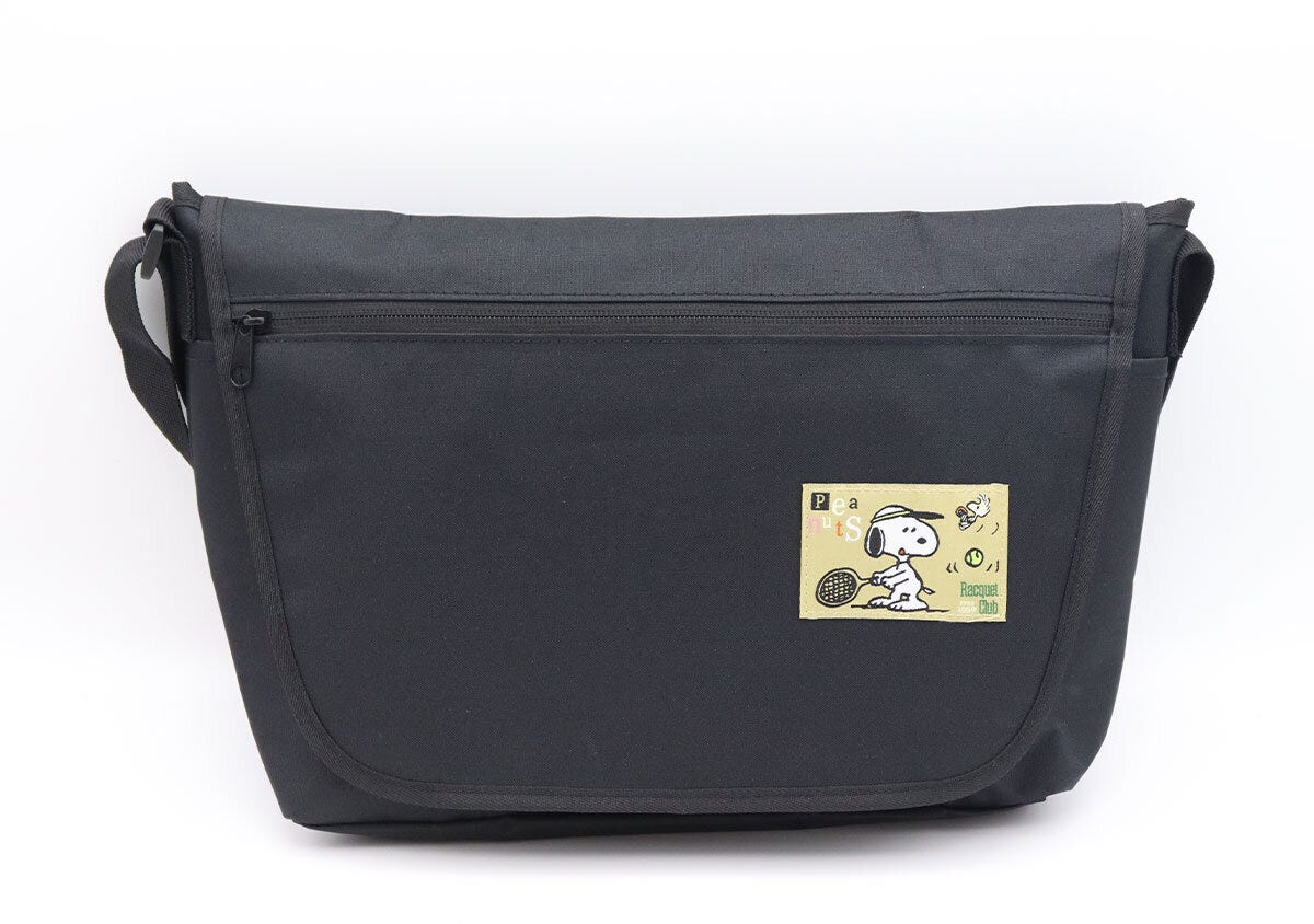 スヌーピーメッセンジャーバッグフラップ