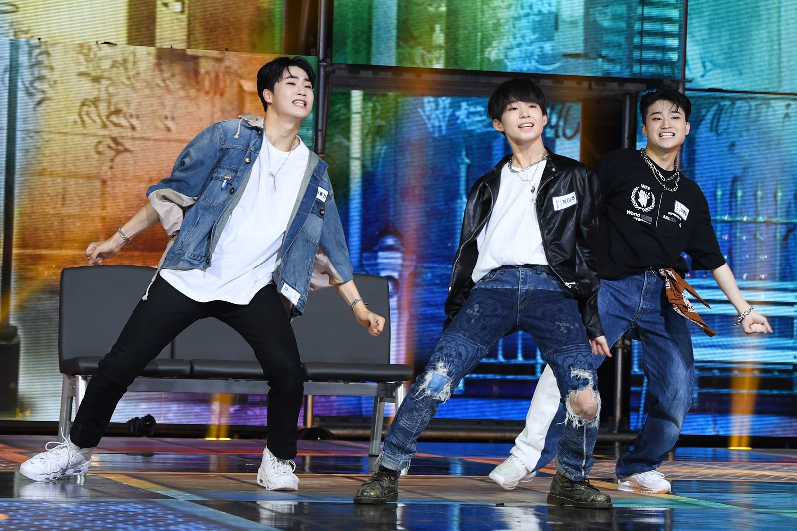 センター：ケイジュ（提供写真）