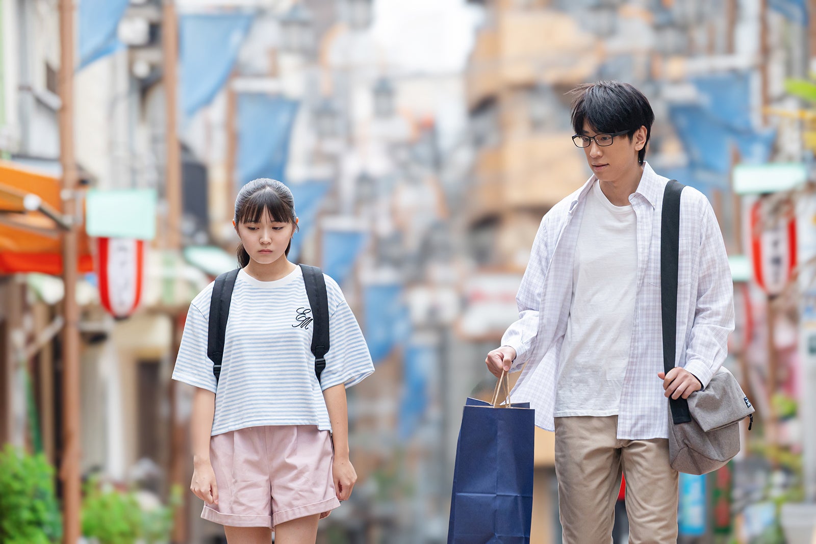 平澤宏々路、小山慶一郎（C）柳原望／KADOKAWA　（C）中京テレビ