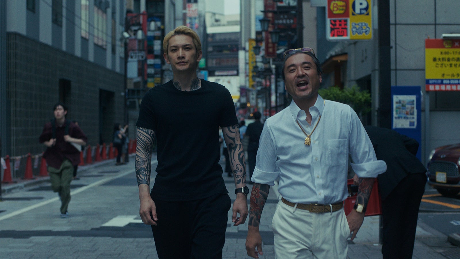 町田啓太、ムロツヨシ／Netflixシリーズ「九条の大罪」2026年4月2日（木）世界独占配信（提供写真）