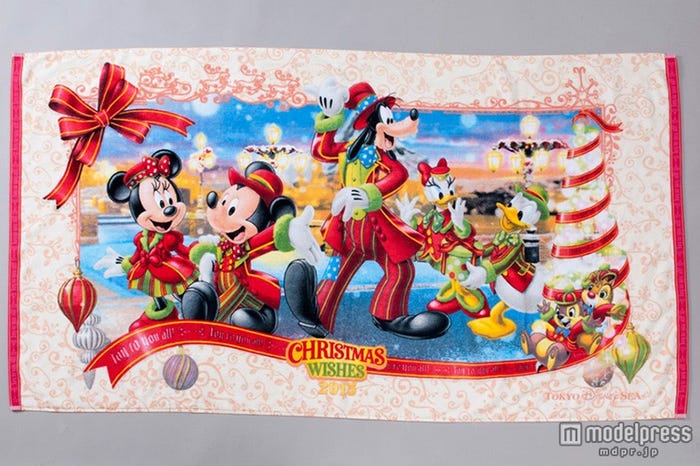 TDS:ワイドバスタオル(¥3300)(C)Disney