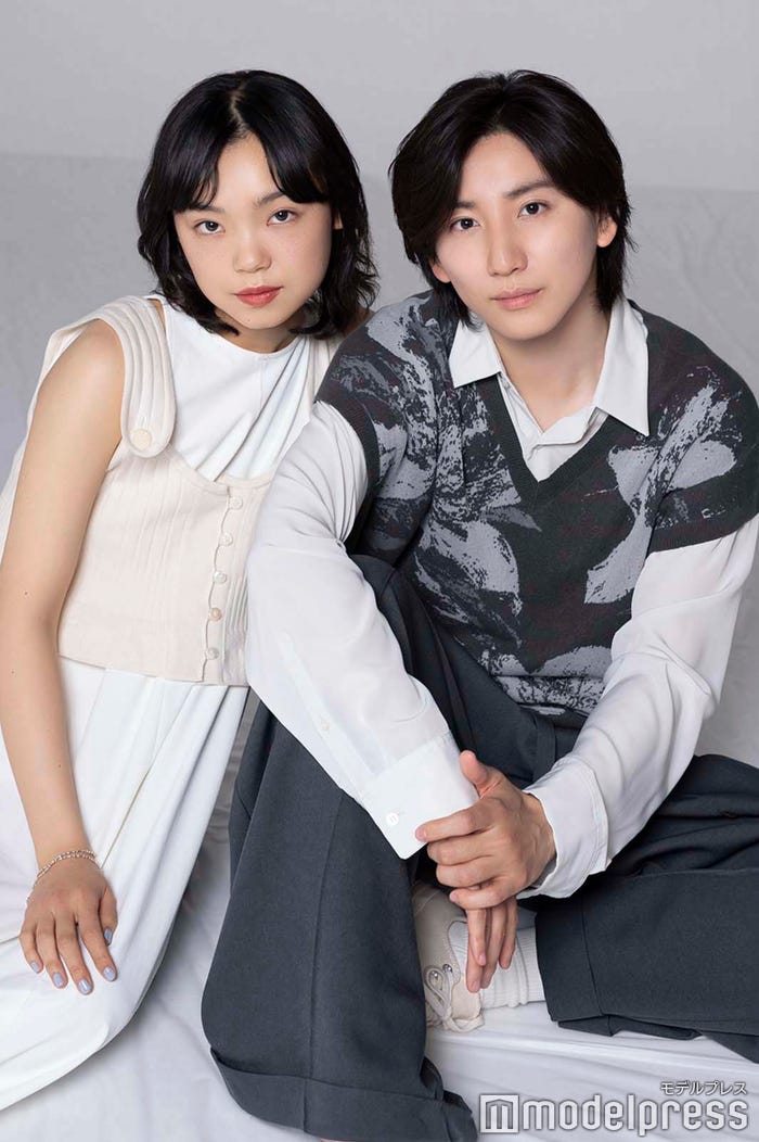 古川琴音、京本大我(C)モデルプレス/京本ヘアメイク:KOICHI TAKAHASHI(Nestation)、スタイリスト:藤長祥平