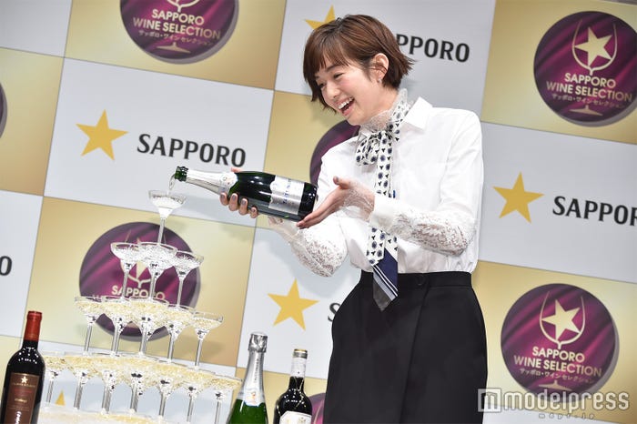 佐藤栞里 (C)モデルプレス