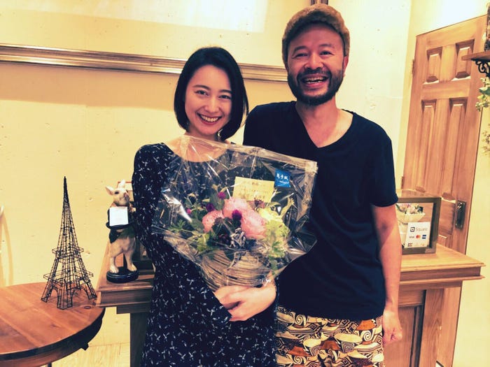 (左)小川彩佳アナ(画像提供:サイバーエージェント)