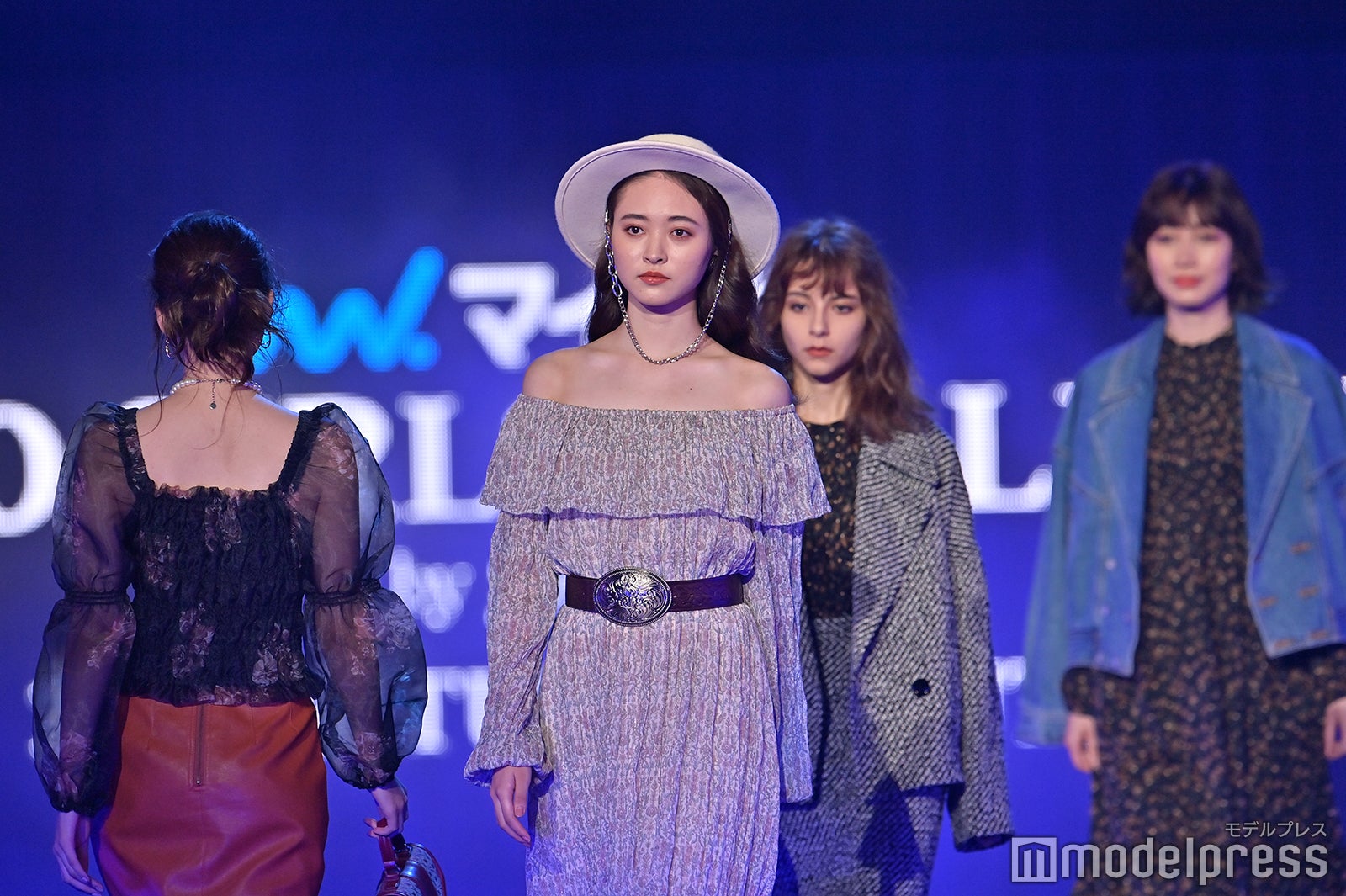 （C）モデルプレス