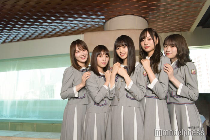 (左から)高山一実、与田祐希、齋藤飛鳥、梅澤美波、秋元真夏(C)モデルプレス