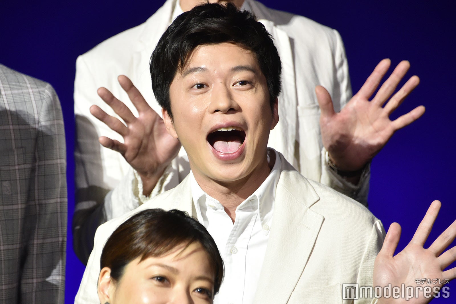 楽しそうな田中圭（C）モデルプレス