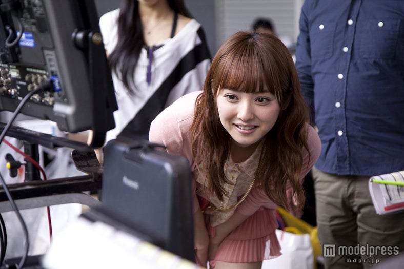 佐々木希／新CMオフショットより